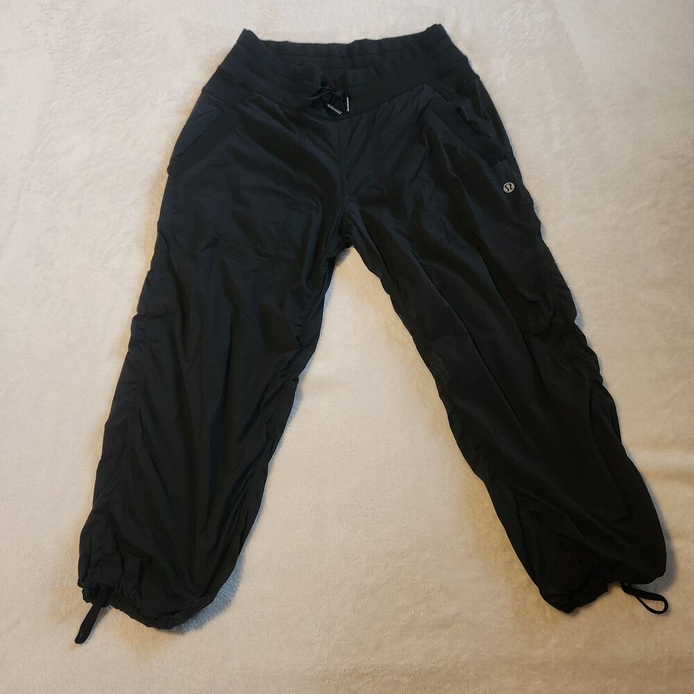 Lululemon Dance Studio Crop II *Lined 20" – Black, Size 4 (EUC)